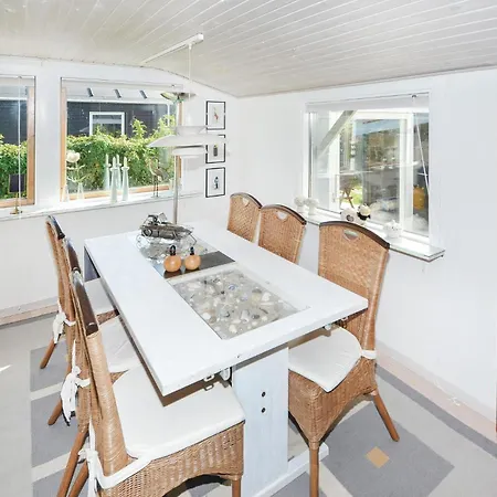 Two-bedroom In Holiday home Hornslet